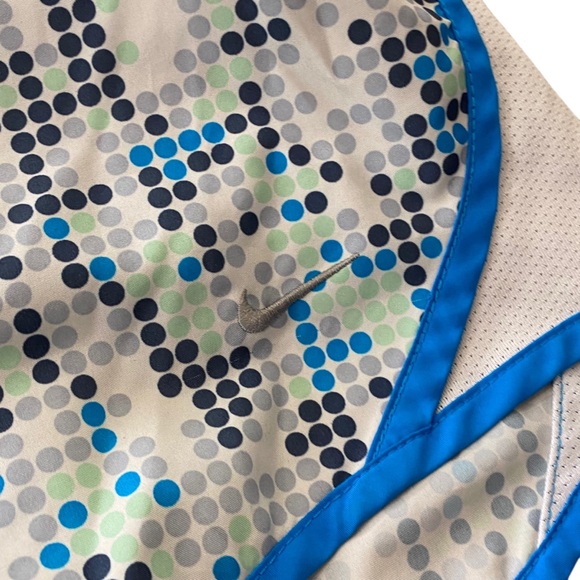 6 pairs Nike & more athletic shorts Size Medium 8 - Picture 4 of 9